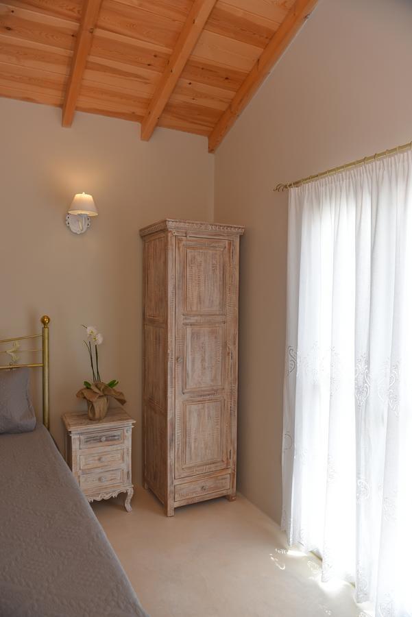 Oisyra Boutique Hotel Ermoupoli Exterior photo